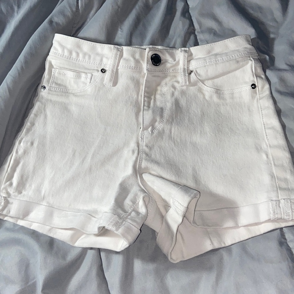 white jean shorts